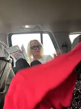 SugarTits199869 online show from 1, 11, 2025