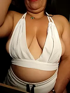 Snapshot of ZAHI_WILLX chatting on 15, 11, 2025 ZAHI WILLX online show from 15, 11, 2025