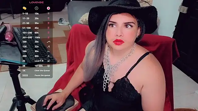 Snapshot of camyl93 chatting on 27, 4, 2026 camyl93 online show from 27, 4, 2026