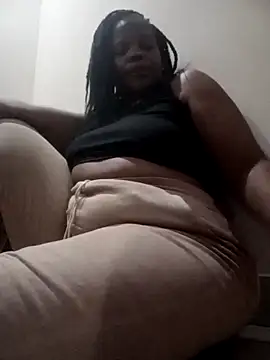 Snapshot of SQUITBOOTY chatting on 23, 10, 2025 SQUITBOOTY online show from 23, 10, 2025