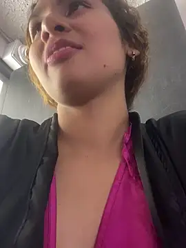 Shay  lee online show from 9, 2, 2025