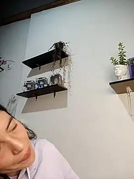 loveuu-bae online show from 9, 2, 2025