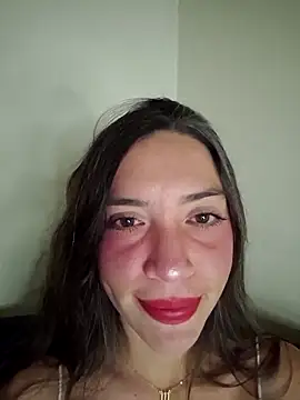 Snapshot of loveuu-bae chatting on 10, 6, 2026 loveuu-bae online show from 10, 6, 2026