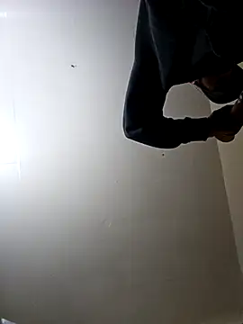 Snapshot of UncutHammer69 chatting on 2, 12, 2025 UncutHammer69 online show from 2, 12, 2025