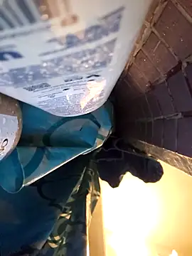 Snapshot of UncutHammer69 chatting on 23, 12, 2025 UncutHammer69 online show from 23, 12, 2025