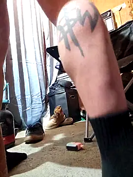 Snapshot of UncutHammer69 chatting on 3, 2, 2026 UncutHammer69 online show from 3, 2, 2026