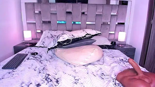 Cammiila online show from 22, 3, 2025