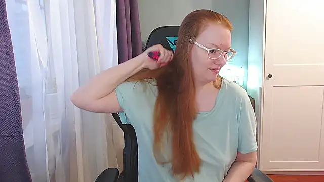 Lady Inari online show from 6, 11, 2025