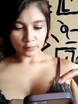 kinky milaxh online show from 6, 12, 2024