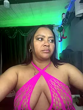 Snapshot of yanza2002 chatting on 22, 12, 2025 yanza2002 online show from 22, 12, 2025