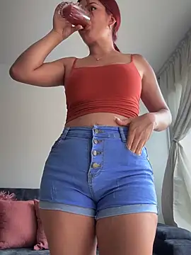 Snapshot of LINDA_PATTY94 chatting on 28, 1, 2025 LINDA PATTY94 online show from 28, 1, 2025