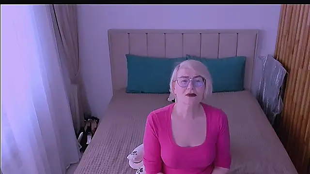 sabrinamacmarren online show from 26, 4, 2026