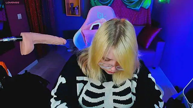 Yoki Shizuko online show from 19, 1, 2026