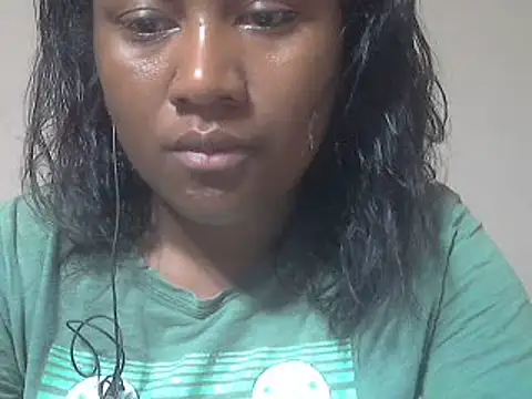cutybigass online show from 15, 6, 2026