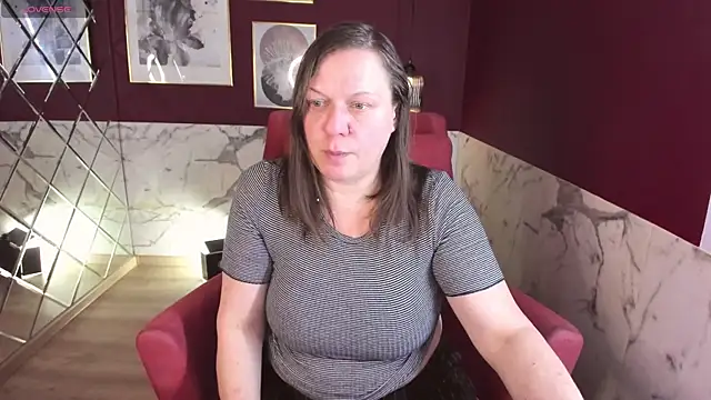 KellyPerfection online show from 23, 4, 2026