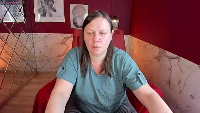 KellyPerfection online show from 7, 6, 2026