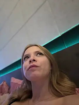 AnastasiaAniess online show from 17, 3, 2025