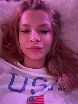 AnastasiaAniess online show from 19, 4, 2026