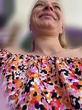 AnastasiaAniess online show from 24, 4, 2026