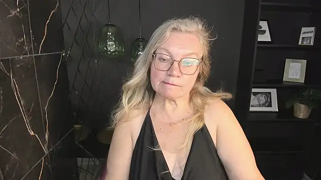 NataliMellow online show from 8, 10, 2025