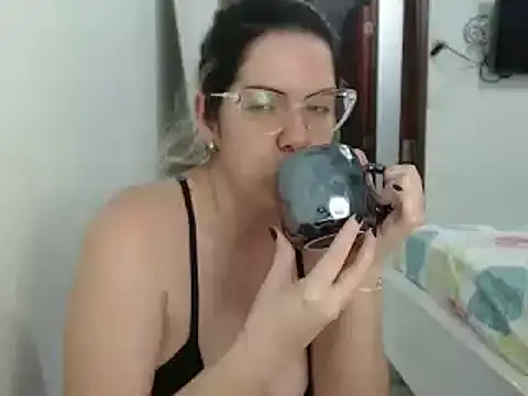 ashlymoon online show from 26, 2, 2025