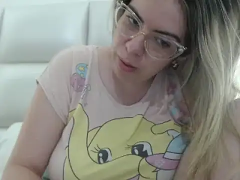 ashlymoon online show from 21, 3, 2025