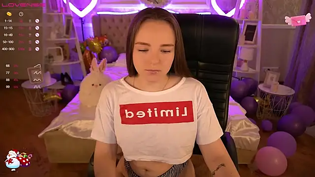 Snapshot of FoxyShy chatting on 31, 1, 2025 FoxyShy online show from 31, 1, 2025