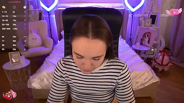 Snapshot of FoxyShy chatting on 13, 3, 2025 FoxyShy online show from 13, 3, 2025