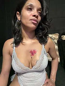 Rakiyahcharms online show from 11, 6, 2026
