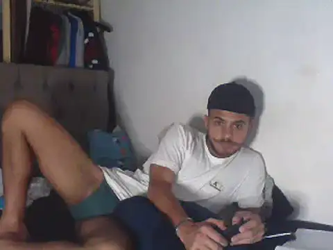 Snapshot of LoudLikeness chatting on 7, 3, 2025 LoudLikeness online show from 7, 3, 2025