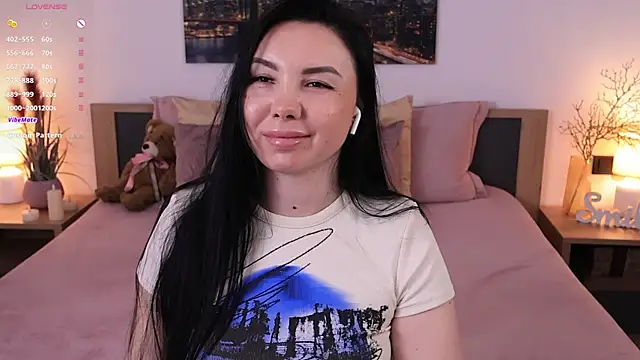 Leila  Sweet online show from 21, 2, 2025