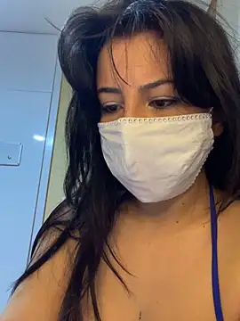 White-Petite online show from 21, 4, 2026