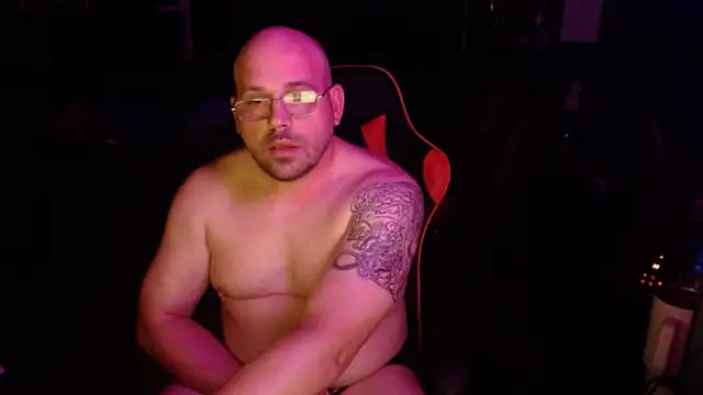 Hunter Largoxh online show from 25, 3, 2026