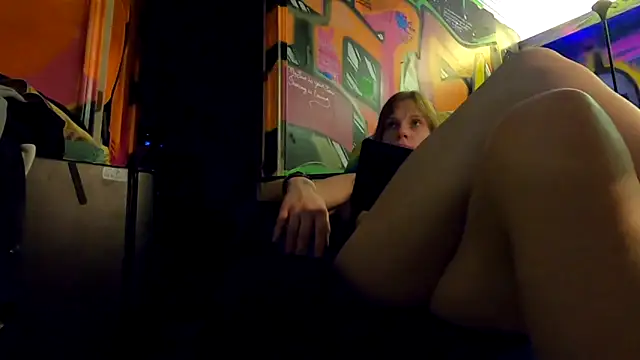 Snapshot of TheDaisyChaos chatting on 27, 2, 2025 TheDaisyChaos online show from 27, 2, 2025