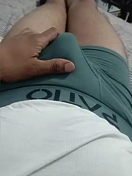 Babyucum4me online show from 22, 4, 2026