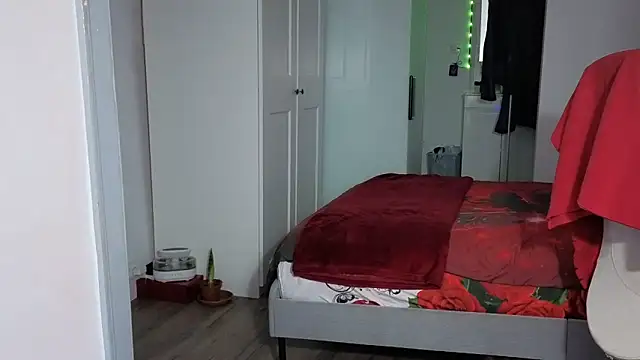 HotSpicyGujju online show from 28, 11, 2025