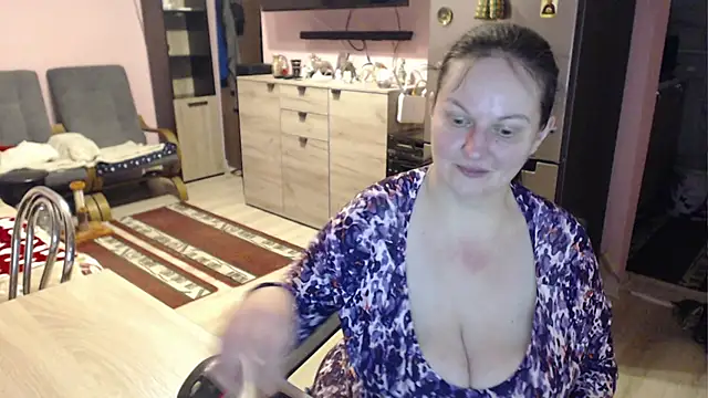 BustyLadyAlma online show from 1, 3, 2025