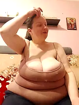 BustyLadyAlma online show from 6, 3, 2026