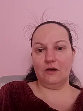 BustyLadyAlma online show from 25, 4, 2026