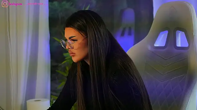 perfectt33n online show from 25, 1, 2025