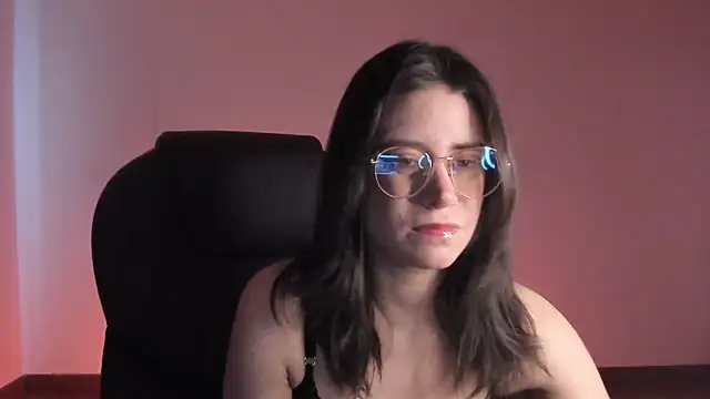 Snapshot of HazelKush chatting on 18, 9, 2025 HazelKush online show from 18, 9, 2025