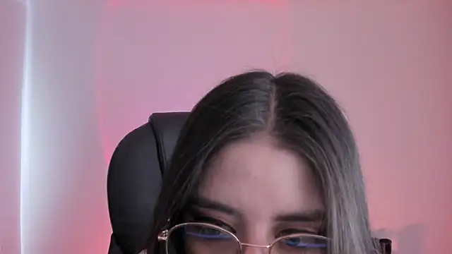 Snapshot of HazelKush chatting on 22, 9, 2025 HazelKush online show from 22, 9, 2025