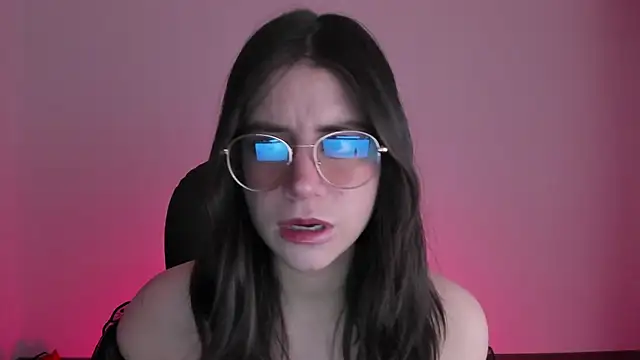 Snapshot of HazelKush chatting on 22, 10, 2025 HazelKush online show from 22, 10, 2025