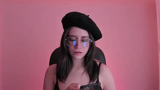 Snapshot of HazelKush chatting on 23, 10, 2025 HazelKush online show from 23, 10, 2025