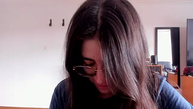 Snapshot of HazelKush chatting on 15, 1, 2026 HazelKush online show from 15, 1, 2026