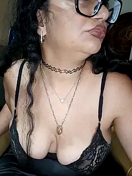 Snapshot of PichyPrettyPussy chatting on 27, 10, 2025 PichyPrettyPussy online show from 27, 10, 2025