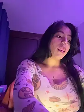 Naiara sex online show from 6, 2, 2026