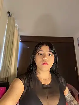 Naiara sex online show from 30, 4, 2026