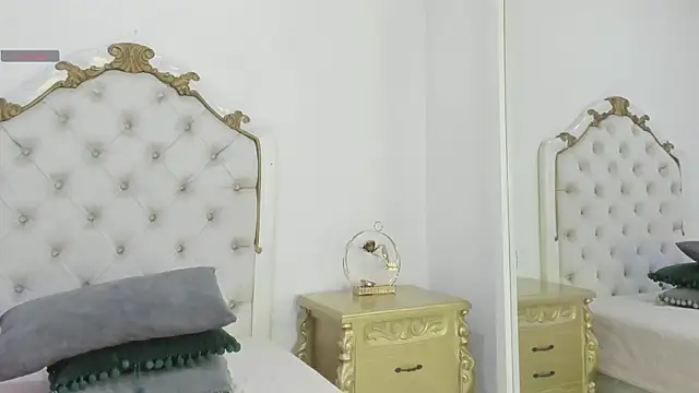 Princsgirl  online show from 18, 9, 2025