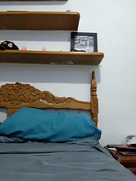 Snapshot of BadMicaela1 chatting on 5, 1, 2025 BadMicaela1 online show from 5, 1, 2025